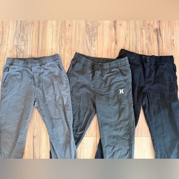 Boys Joggers Set of 3 Size M 10/12 Gray and Black Hurley Thereabouts - Picture 3 of 7